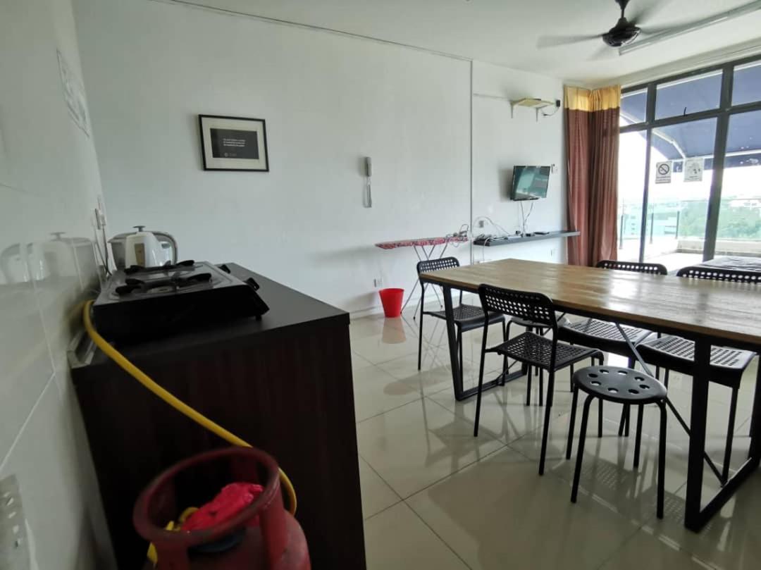 Vista Alam Serviced Apartment Near Idcc Sacc Pkns Uitm Msu Avisena ชาห์อาลัม ภายนอก รูปภาพ